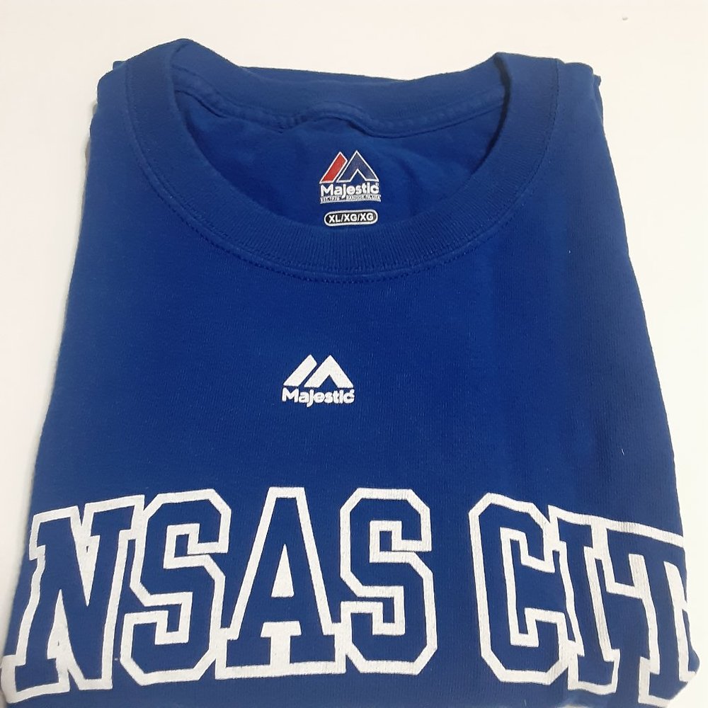 Majestic Men's Kansas City Royals Short Sleeve T Shirt in Size XL